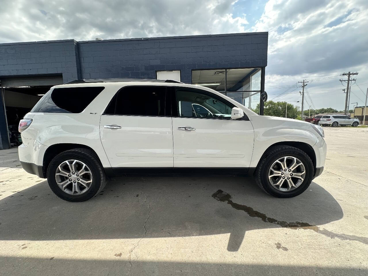 Used 2014 GMC Acadia SLT FWD image 9