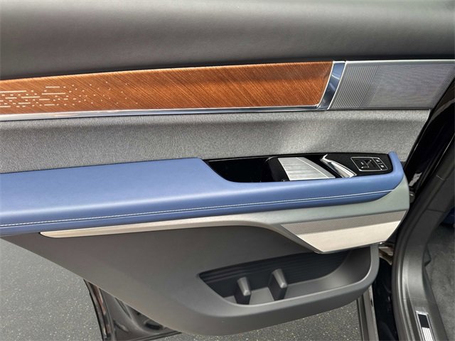 New 2026 Cadillac Vistiq Premium Luxury image 11