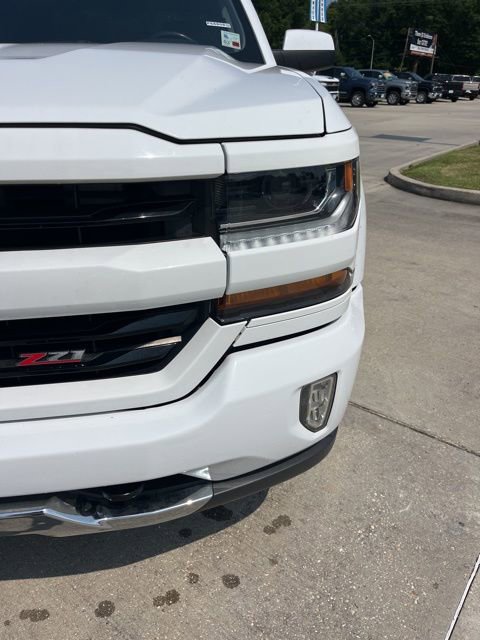 Used 2019 Chevrolet Silverado 1500 LT w/ Texas Edition AWD/4WD image 13