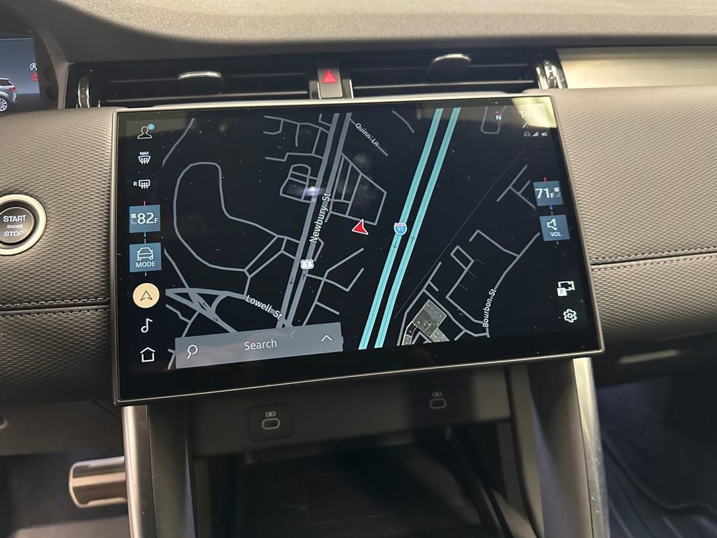 Used 2025 Land Rover Discovery Sport Dynamic SE image 20