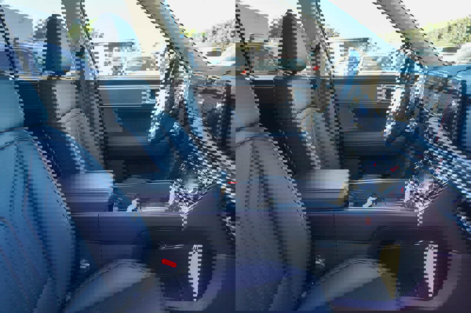 Used 2025 Hyundai Santa Fe SEL image 15