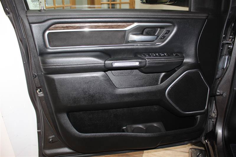 Used 2019 RAM 1500 Laramie AWD/4WD image 31