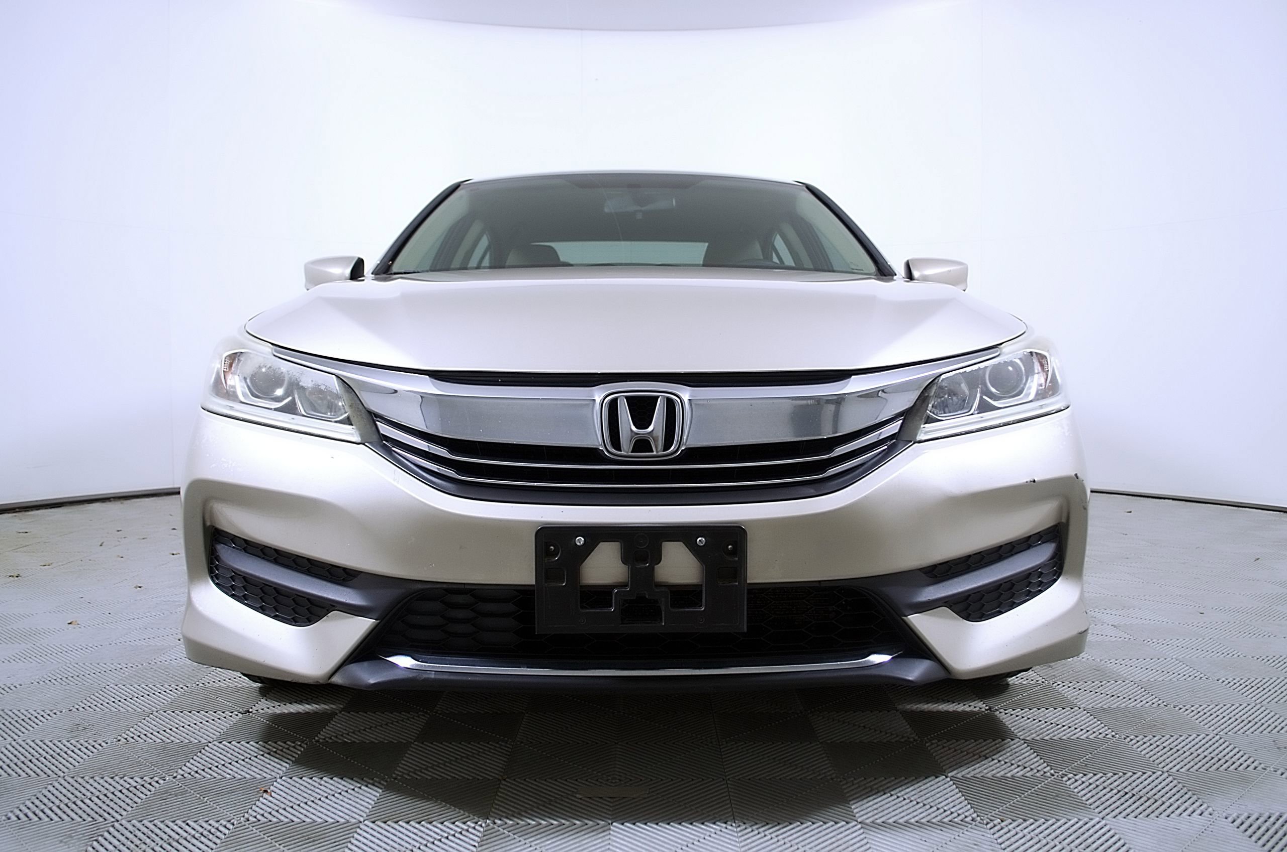 Used 2016 Honda Accord LX image 5