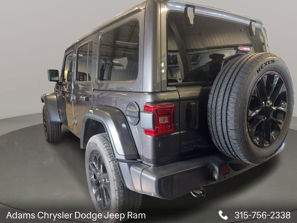 Used 2025 Jeep Wrangler Unlimited Sahara w/ Safety Group AWD/4WD image 4