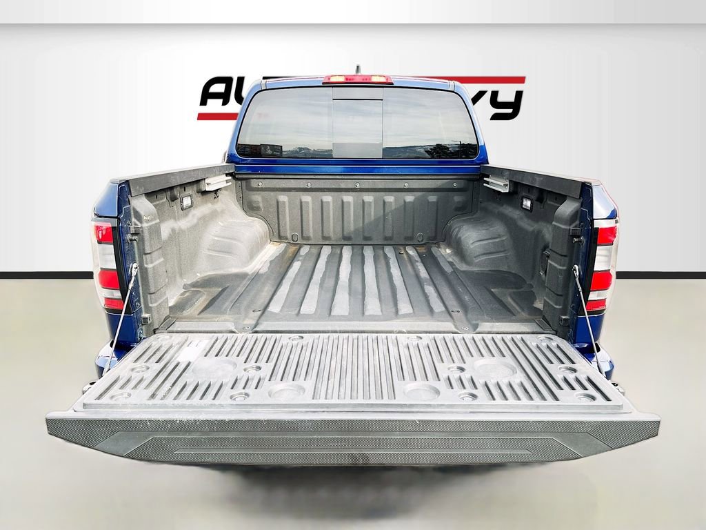 Used 2023 Nissan Frontier SV w/ SV Convenience Package image 26