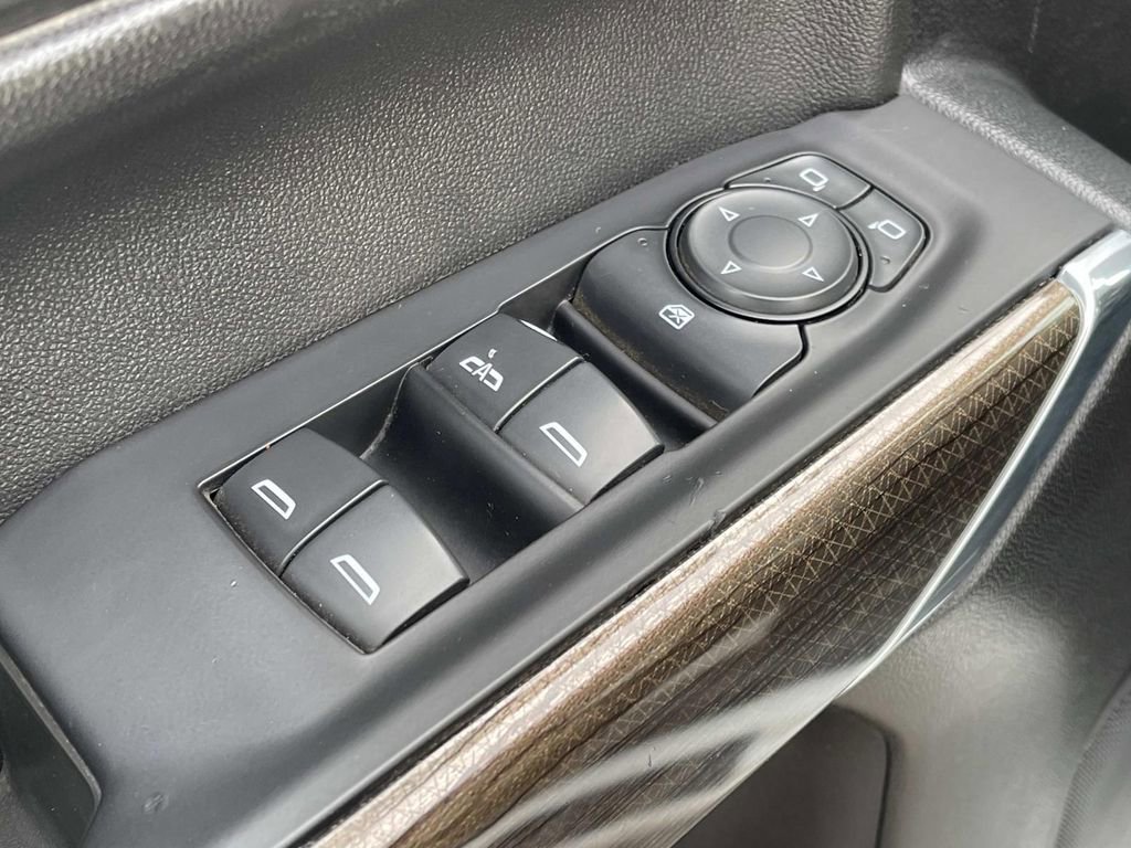 Used 2020 Chevrolet Silverado 1500 LT w/ All-Star Edition image 27