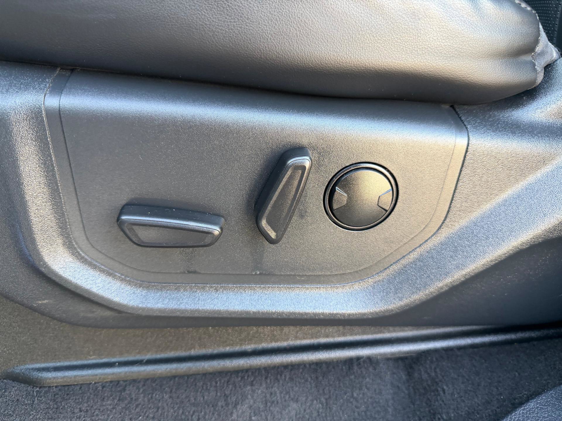 Used 2023 Ford Expedition Max XLT image 35