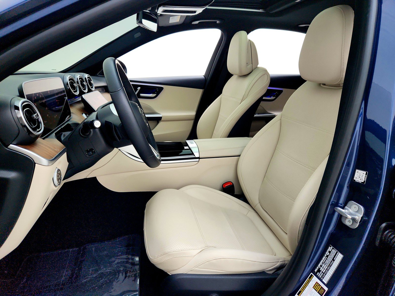 Used 2024 Mercedes-Benz C 300 Sedan image 12