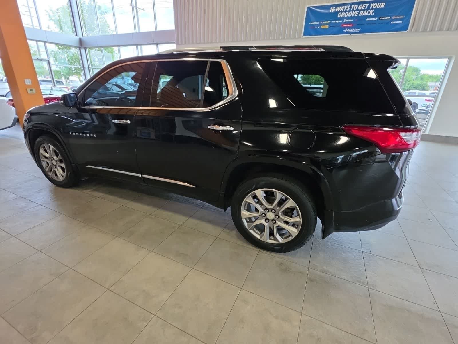 Used 2019 Chevrolet Traverse Premier w/ LPO, Cargo Package AWD/4WD image 15