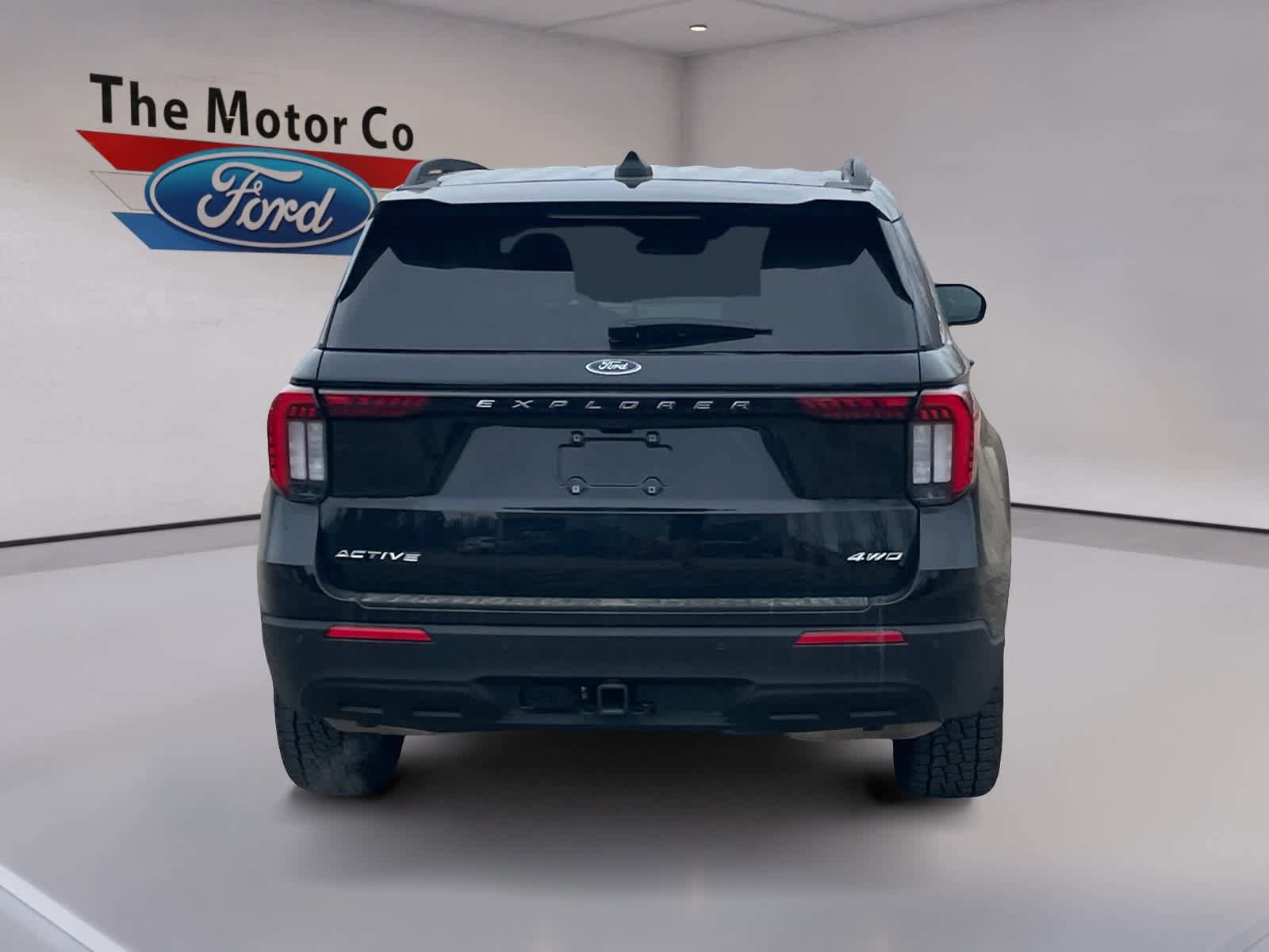 Certified 2025 Ford Explorer Active image 6
