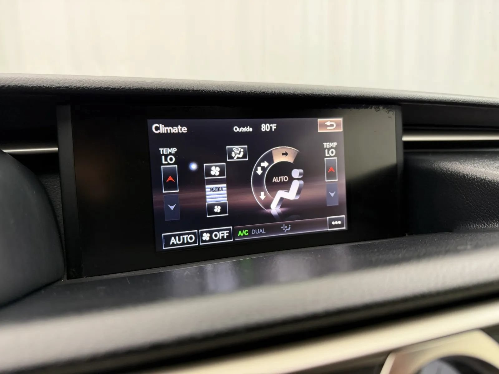 Used 2015 Lexus RC 350 AWD w/ Luxury Package image 21