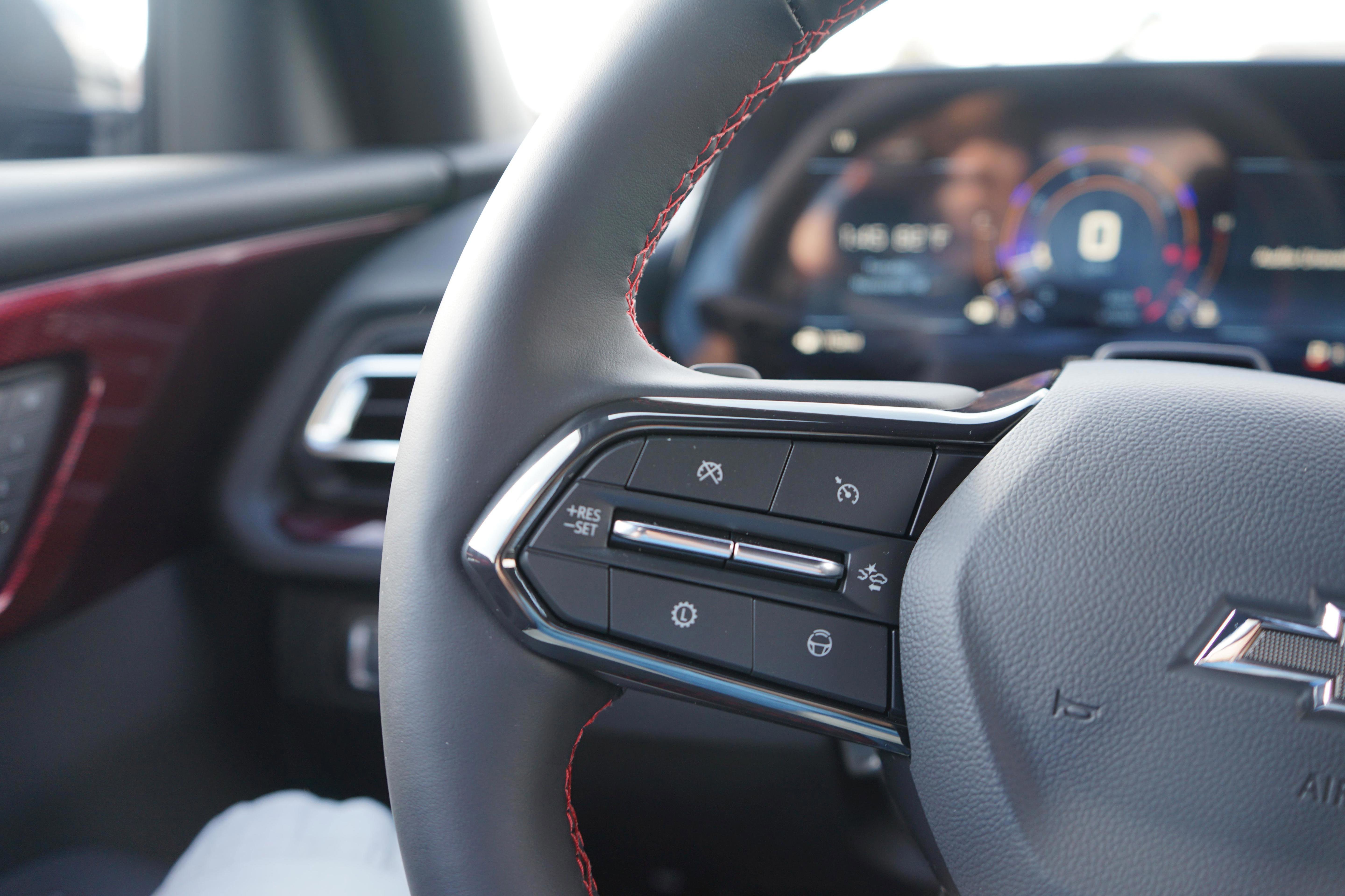 New 2026 Chevrolet Traverse RS image 14