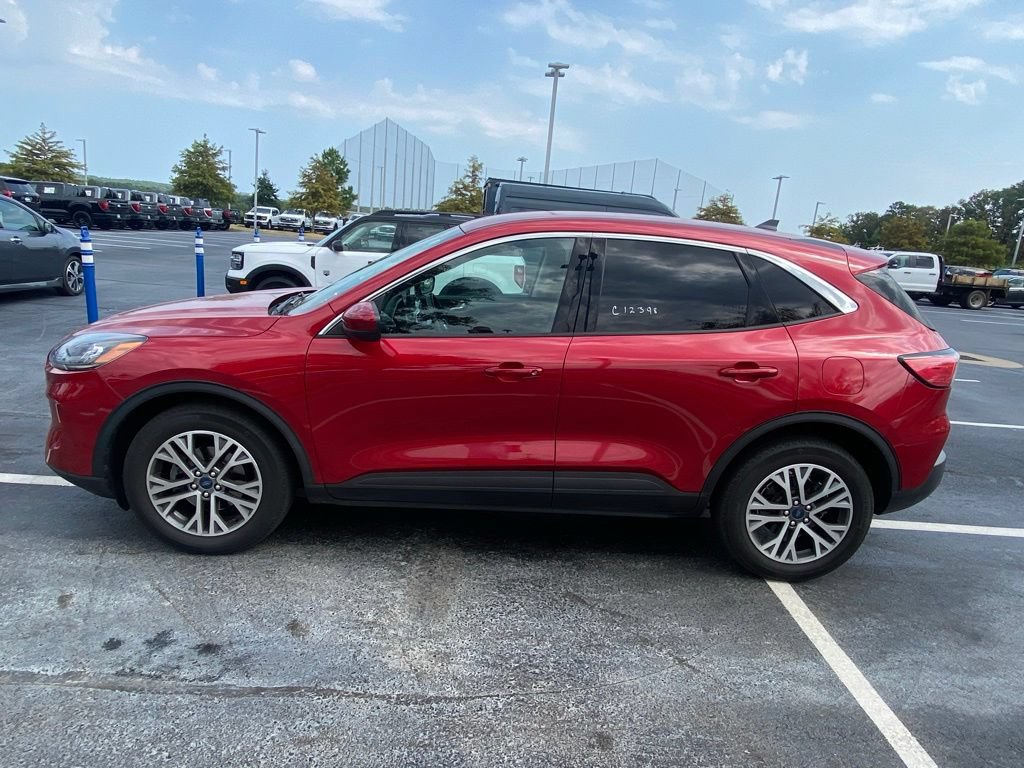 Used 2022 Ford Escape SEL w/ Technology Package AWD/4WD image 4