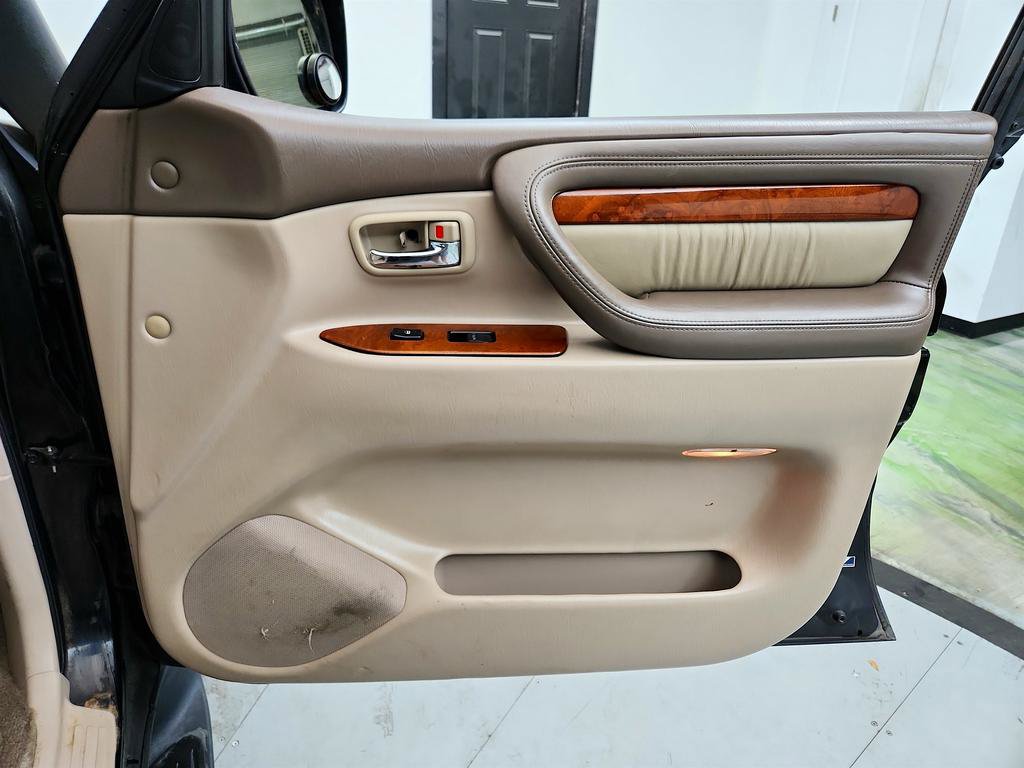 Used 1998 Lexus LX 470 4WD image 26