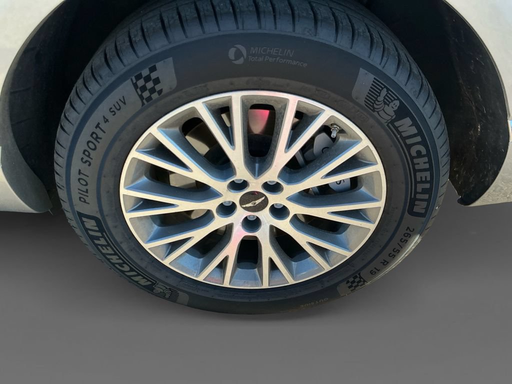 Used 2025 Genesis GV80 2.5T Standard AWD/4WD image 14