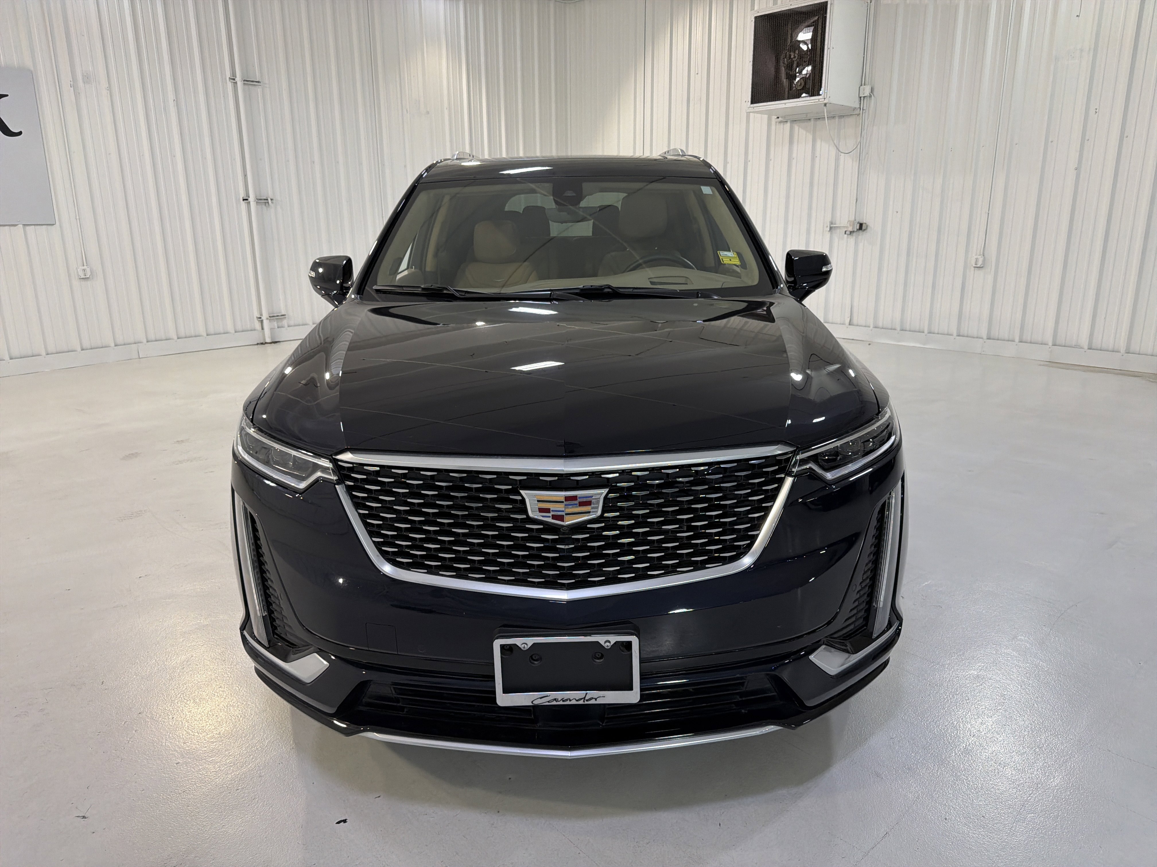 Used 2022 Cadillac XT6 Premium Luxury w/ Platinum Package image 8