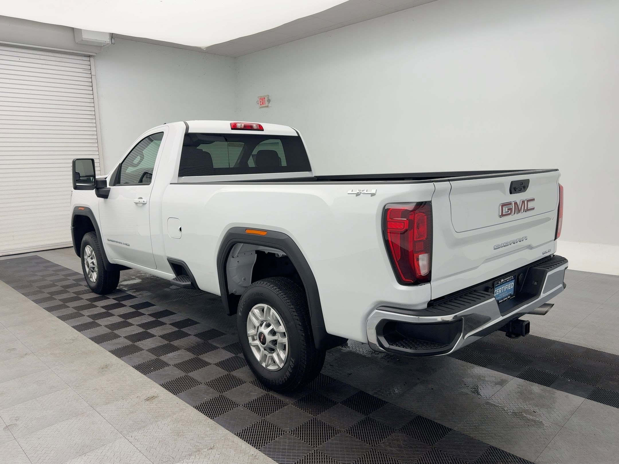 Certified 2025 GMC Sierra 2500 SLE w/ SLE Convenience Package image 3