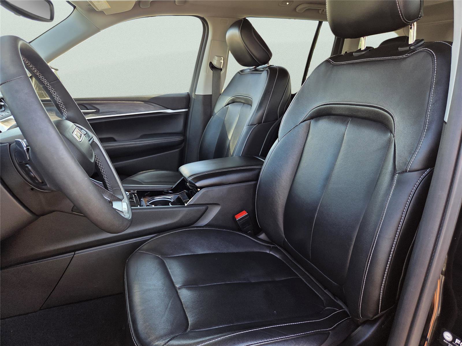 Used 2023 Jeep Grand Cherokee Limited AWD/4WD image 17