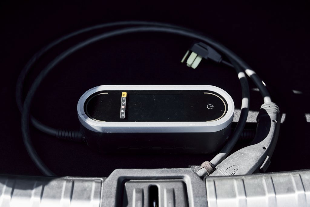 Used 2020 Porsche Taycan Turbo S image 20