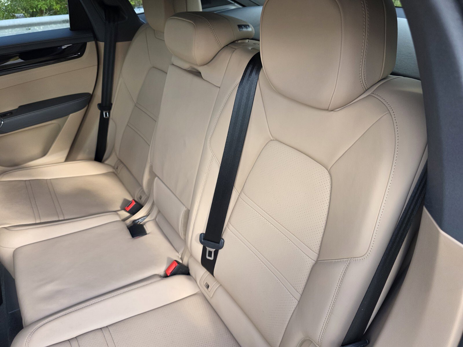 Used 2021 Porsche Cayenne S AWD/4WD image 16