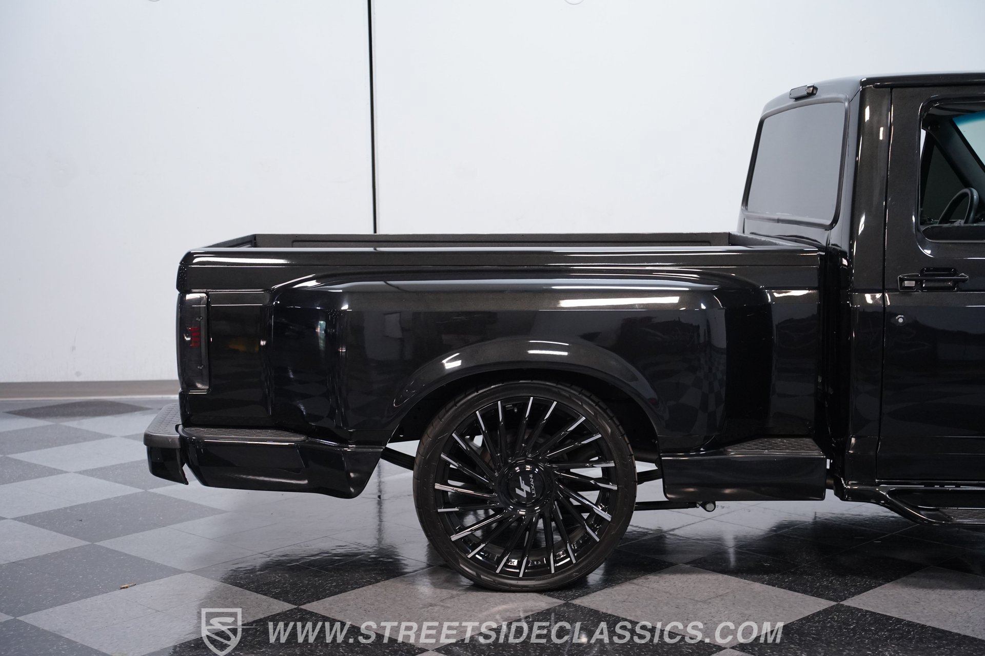 Used 1994 Ford F150 XL RWD image 23
