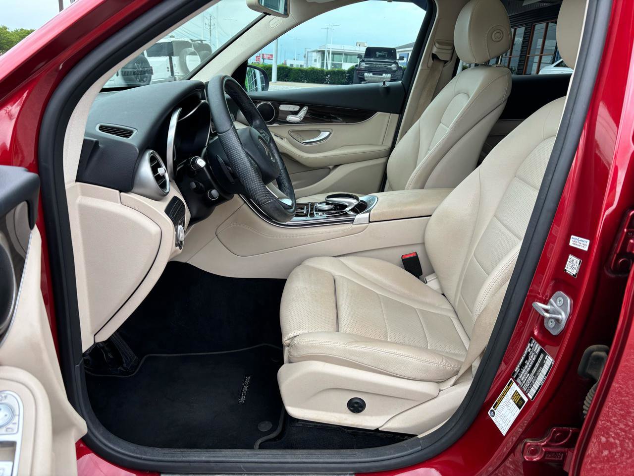 Used 2016 Mercedes-Benz GLC 300 image 13