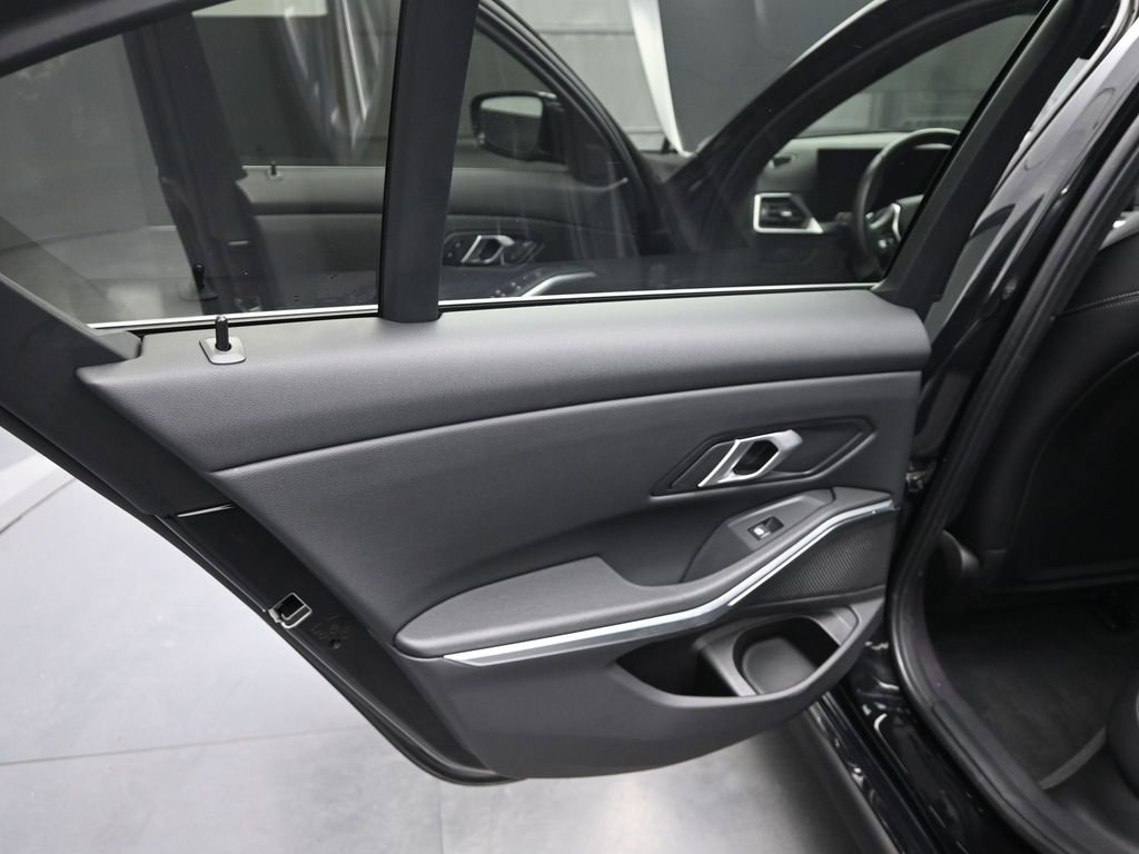 Used 2024 BMW 330e xDrive image 13