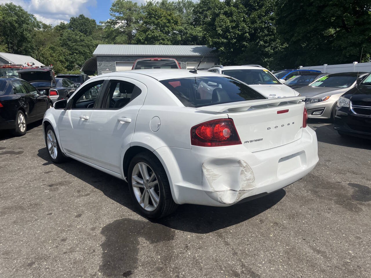 Used 2014 Dodge Avenger SXT w/ Rallye Appearance Group FWD image 9