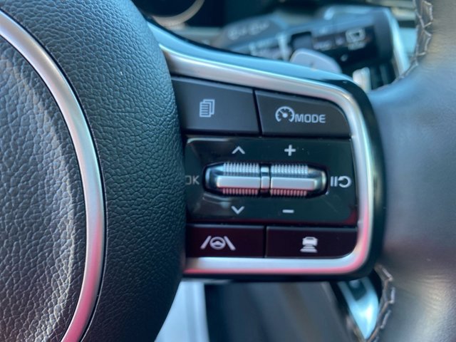 Certified 2023 Kia Sorento SX image 18