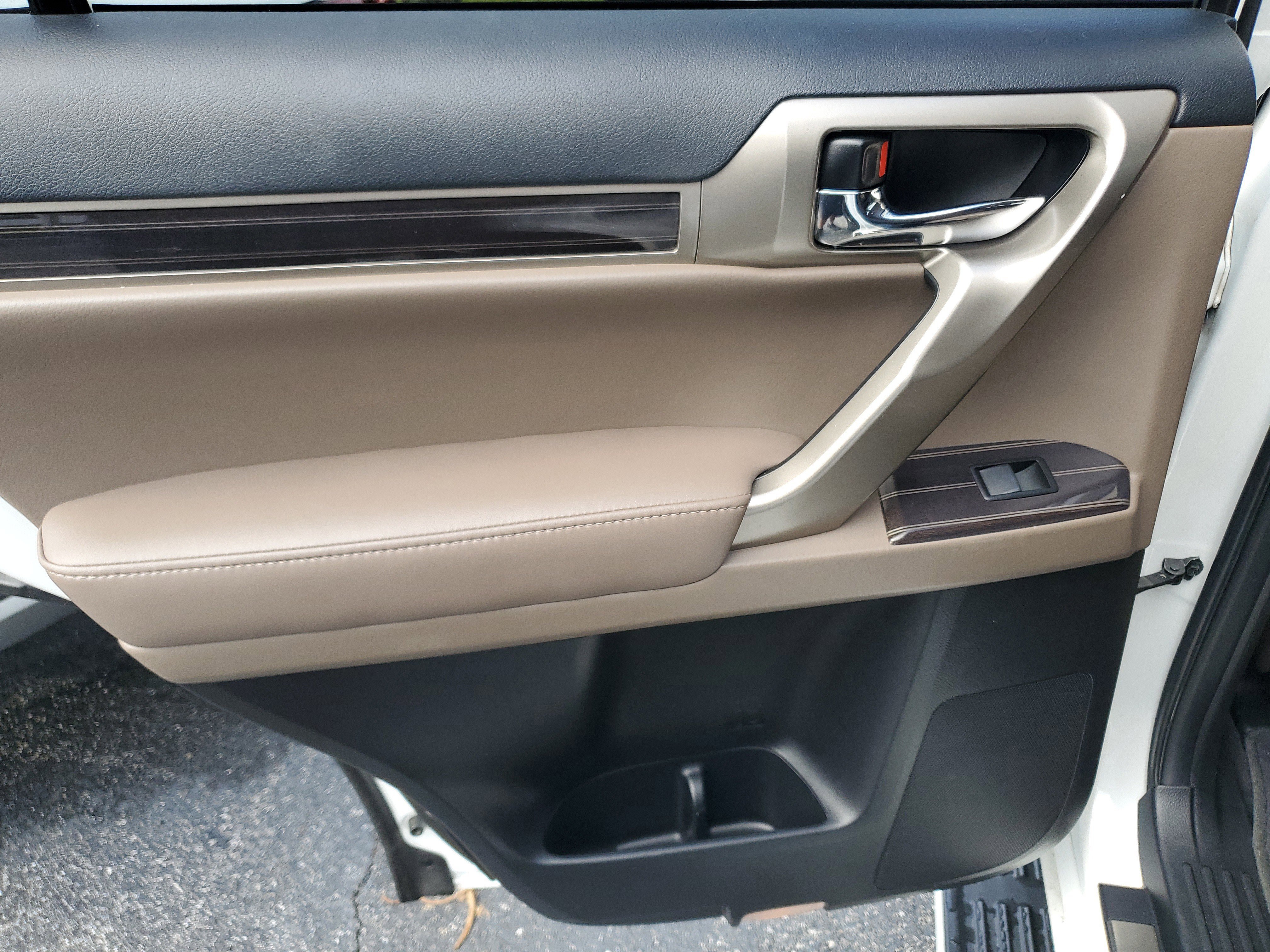 Used 2020 Lexus GX 460 Premium image 10