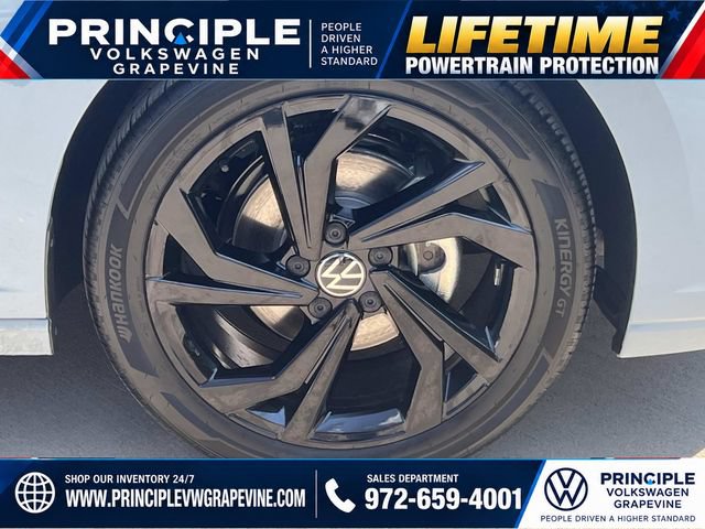 New 2027 Volkswagen Jetta SE FWD image 3