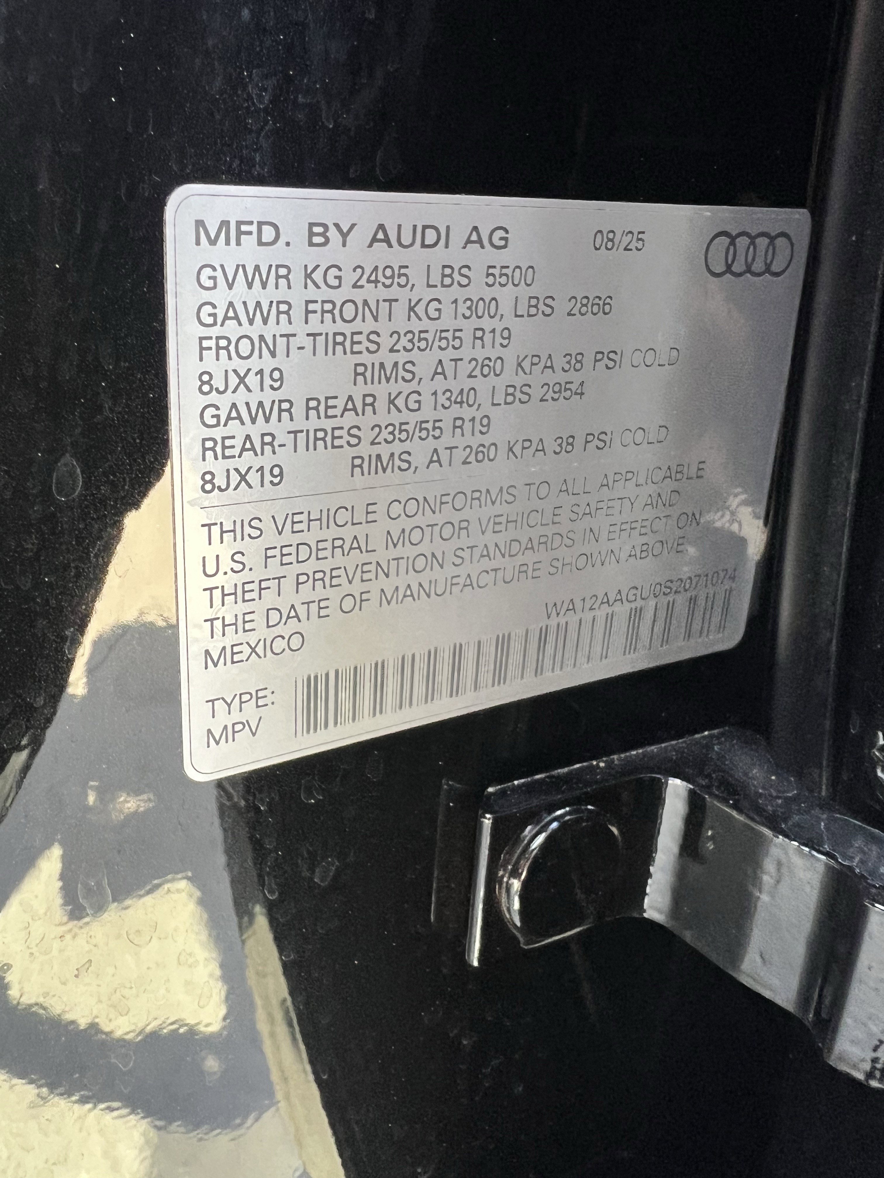 Certified 2025 Audi Q5 Premium w/ Premium Plus AWD/4WD image 37