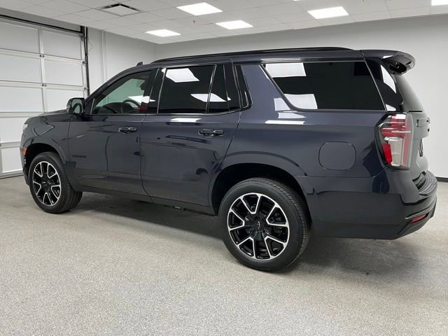 Used 2022 Chevrolet Tahoe RST w/ Luxury Package AWD/4WD image 7
