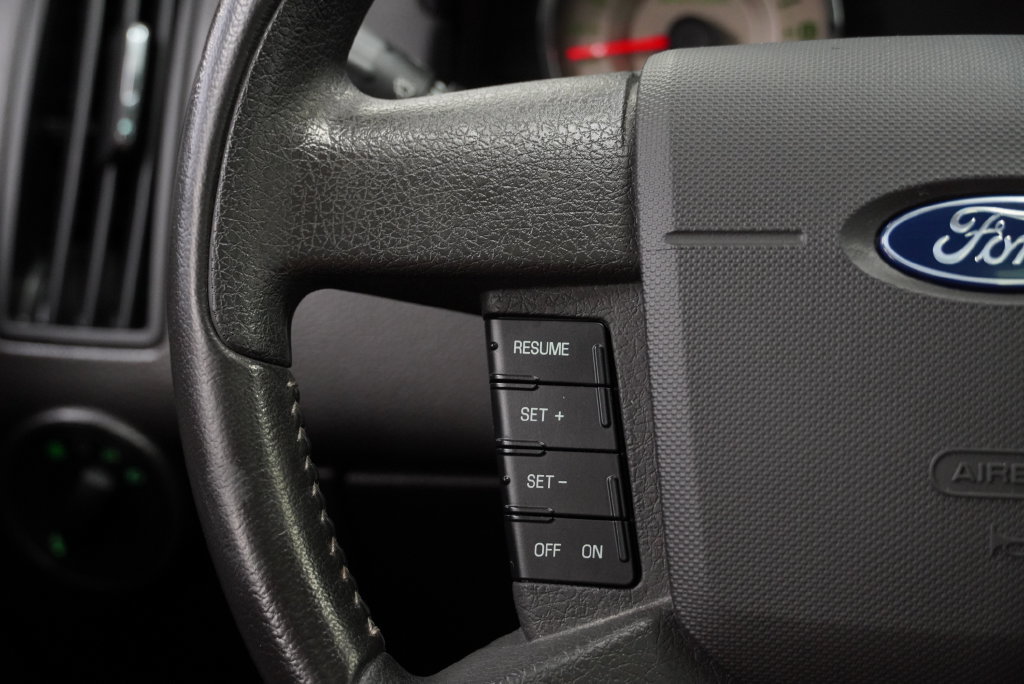 Used 2010 Ford Edge SEL FWD image 28