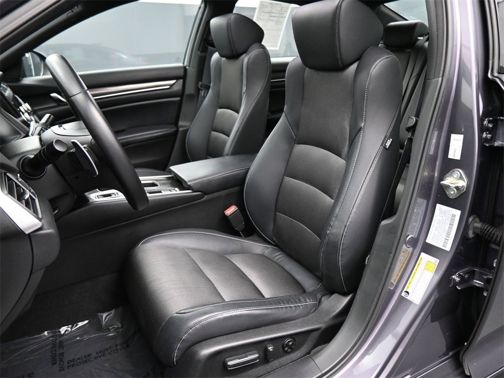 Used 2018 Honda Accord Sport image 15
