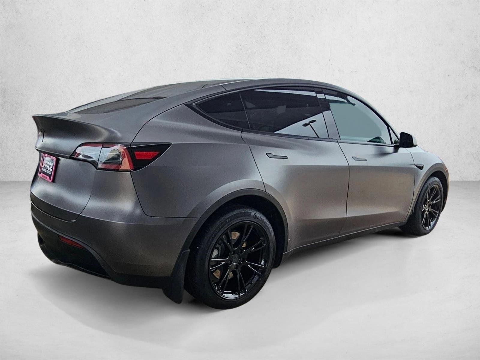 Used 2022 Tesla Model Y Long Range AWD/4WD image 5