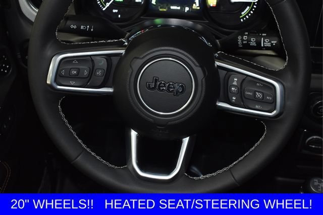 Used 2025 Jeep Wrangler Unlimited Sahara AWD/4WD image 24