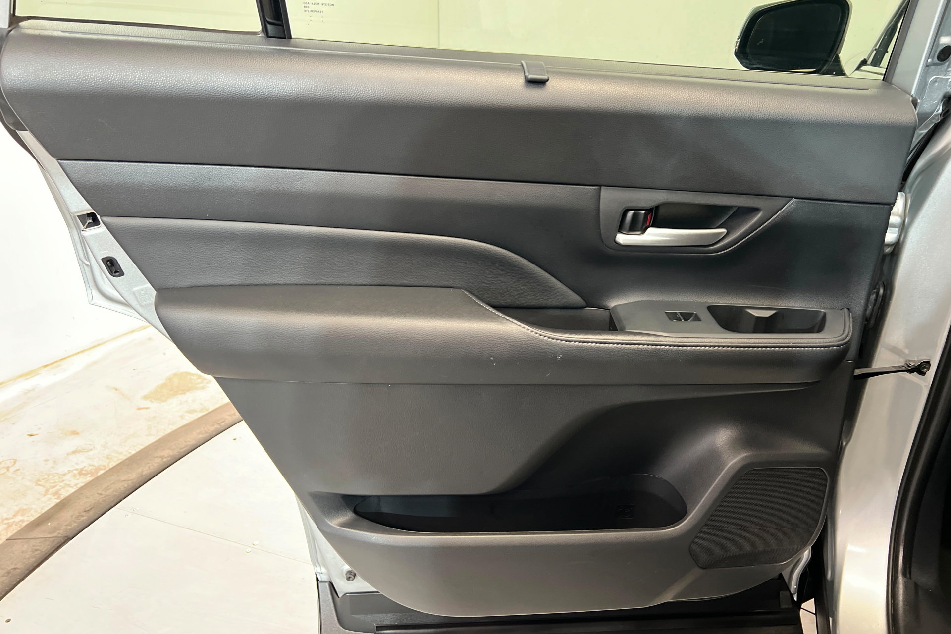Certified 2025 Toyota Grand Highlander AWD image 19