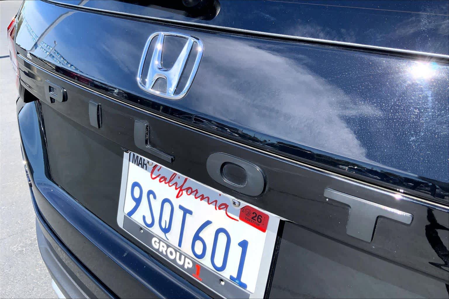 Used 2025 Honda Pilot TrailSport image 30