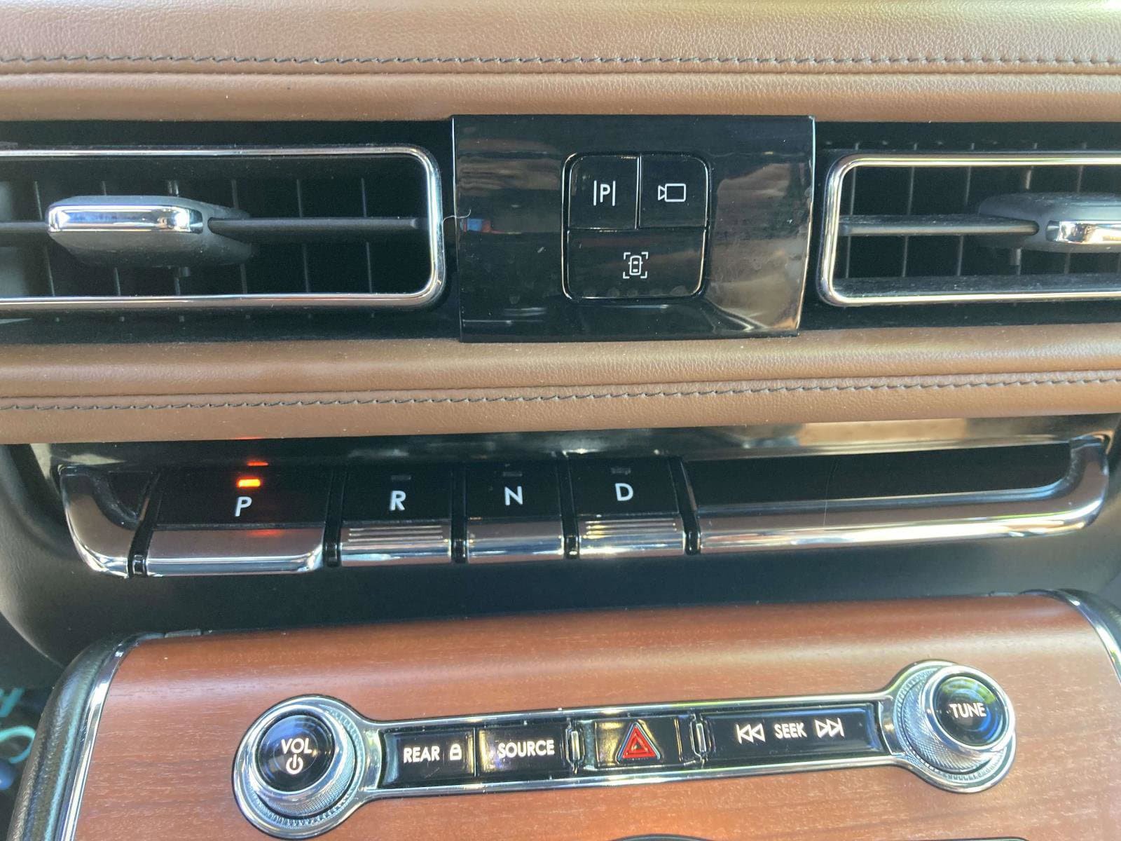 Used 2022 Lincoln Aviator Reserve w/ Equipment Group 201A RWD image 28
