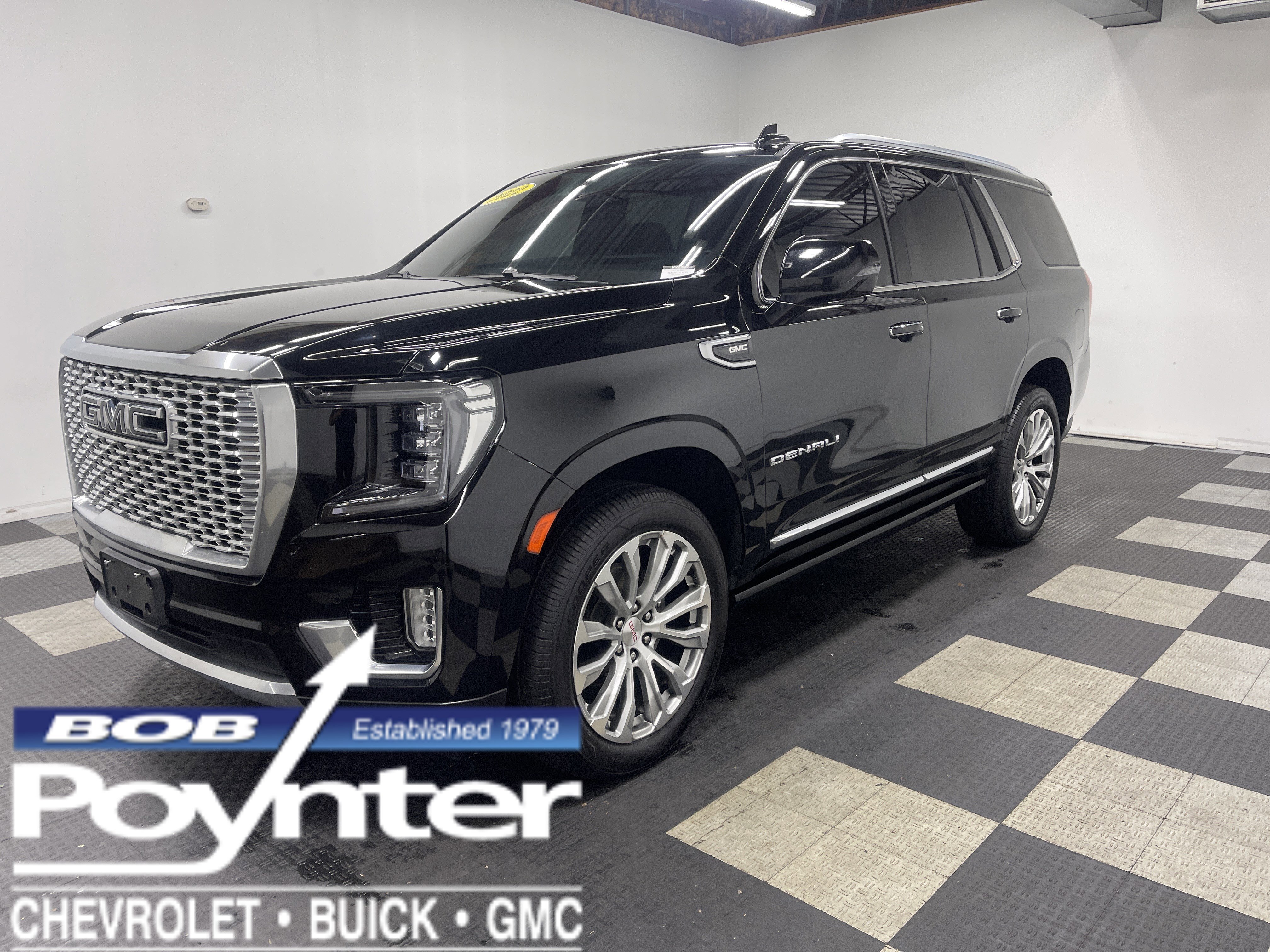 Used 2022 GMC Yukon Denali w/ Denali Premium Package