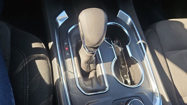 Used 2023 Chevrolet Traverse LT FWD image 15