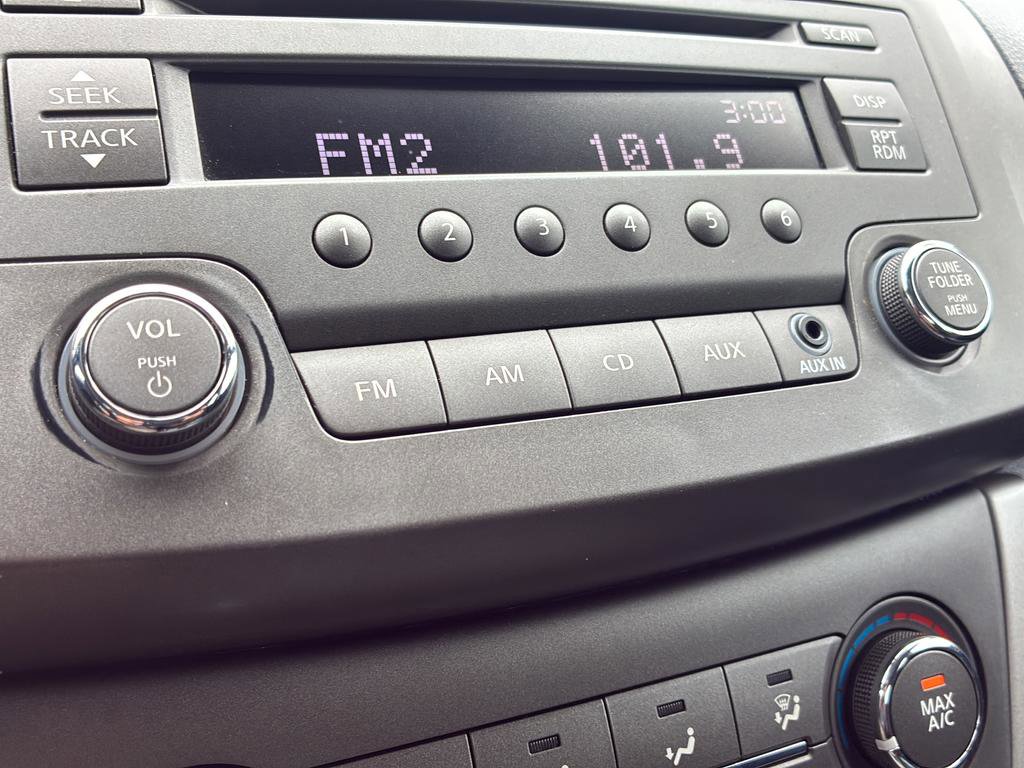 Used 2014 Nissan Sentra S FWD image 36