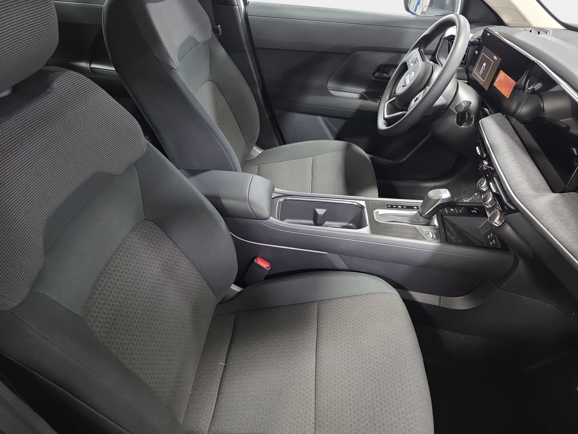 New 2026 Nissan Kicks S w/ Charging Package FWD image 10