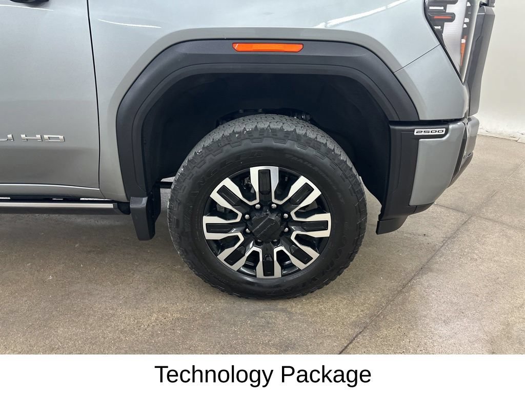 Used 2024 GMC Sierra 2500 Denali Ultimate AWD/4WD image 17