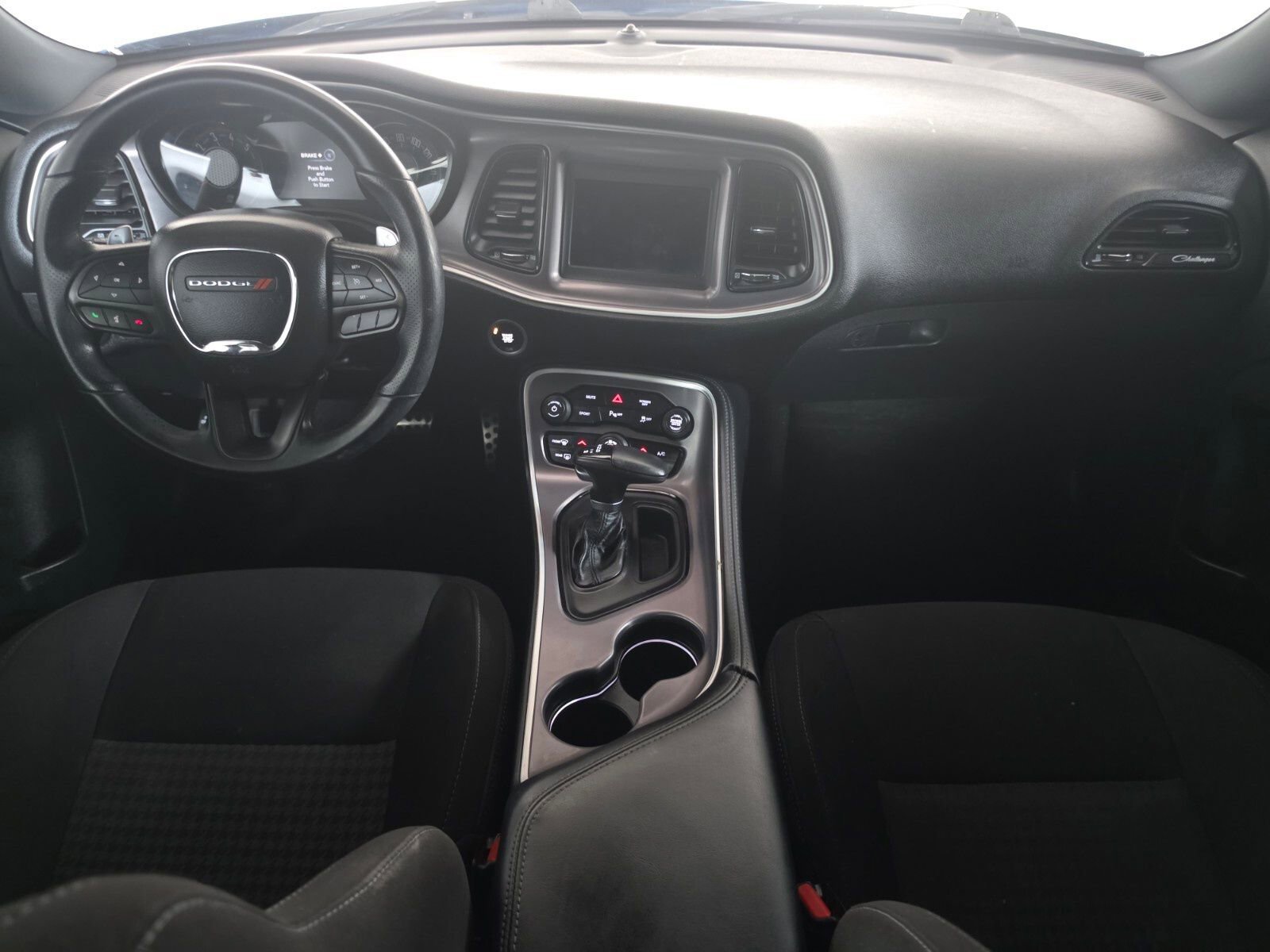 Used 2022 Dodge Challenger R/T w/ Driver Convenience Group image 25