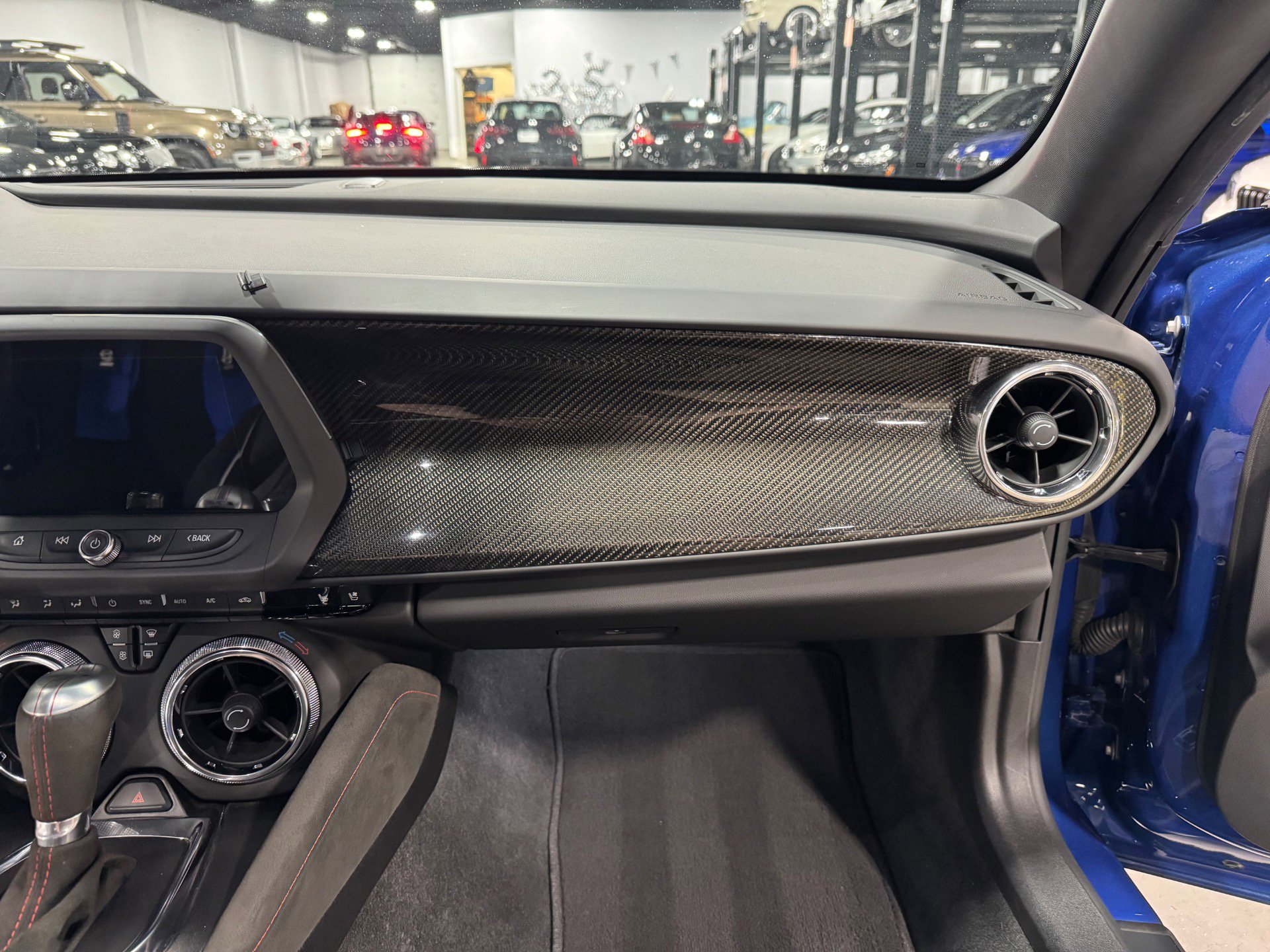 Used 2019 Chevrolet Camaro ZL1 image 92
