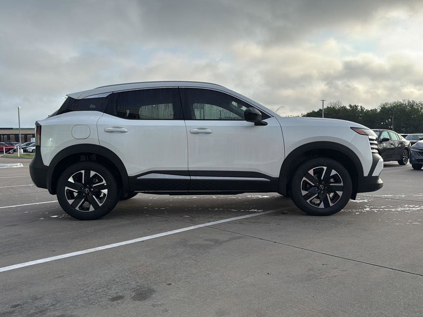 New 2026 Nissan Kicks SV image 5