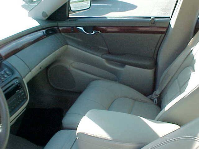 Used 2004 Cadillac De Ville FWD image 19