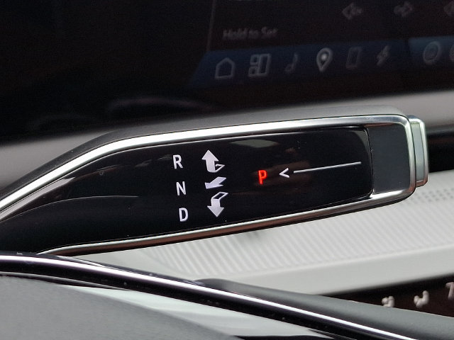 Certified 2025 Cadillac Optiq Luxury 2 AWD/4WD image 14